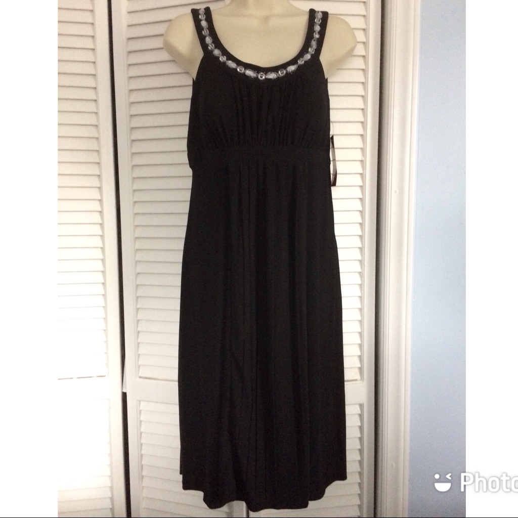 Nwt Signature By Sangria Cocktail Dress